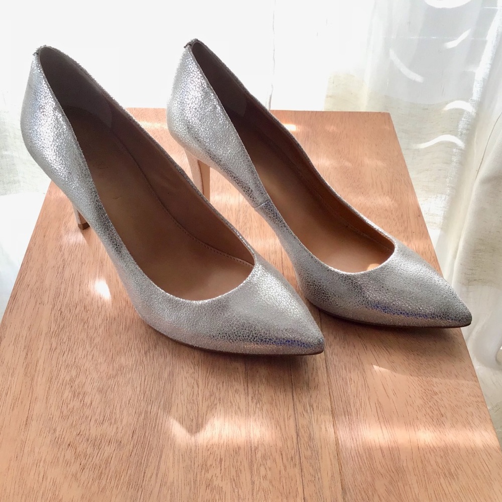 Brand New Silver J Crew Isabelle pumps NWT 9M